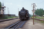 Mai 1985. 99 1735. Bertsdorf / 99 1735 erreicht aus Zittau kommend den Bahnhof Bertsdorf.