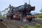 30. Mai 1987. 50 3145. Zwickau. Marienthal. Sachsen / Während 50 3551 noch mit der Übergabe nach Pöhlau beschäftigt war, stand 50 3145 in der Est. Zwickau und wartete auf ihren Einsatz.