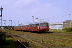 August 1987. 171 056. Grimma. . Sachsen / P9739 nach Großbothen mit 171 056 an der Zugspitze durchfährt den Bahnhof Grimma. Fast 15 Jahre später war dieser Triebwagen immer noch in der Gegend um Leipzig im Einsatz.