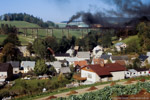 Bild des Monats Juli 2015. Raschau-Markersbach. . Sachsen / 50 3616 mit dem ''Containerzug'' von Schwarzenberg nach Annaberg-Buchholz.10. Oktober 1987.