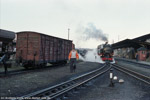 26. Januar 2002. 99 1734. Freital-Hainsberg / 99 1734 wird in Kürze RB 27832 nach Kipsdorf bespannen.