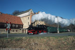 16. Februar 2002. 99 1608. Dippoldiswalde / 99 1608 mit RB 27824 in Dippoldiswalde.