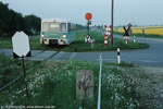 Bild des Monats November 2002 . .  / 771 056 in Molbitz. 13. Mai 2002.
Am 13. Mai dieses Jahres war 771 056 von Altenburg nach Zeitz unterwegs. Heute ist dies mit dem Zug schon nicht mehr möglich, denn der Reiseverkehr zwischen Meuselwitz und Zeitz wurde am 28.9.2002 eingestellt.