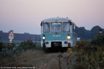 13. September 2002. 772 316. Molbitz / 772 316 fährt knatternd und schaukelnd in Richtung Altenburg.