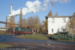 November 2003. 1123 [MIBRAG]. Mumsdorf / Für die Bedienung des Braunkohlenkraftwerks Mumsdorf unterhält die Mibrag ein winziges elektrisches Inselnetz mit einer Lokomotive der Bauart EL2, eine zweite Lokomotive gleicher Bauart steht als Reserve bereit.