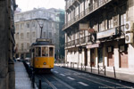 Mai 2005. carris 544. Lissabon. São Paulo. Lissabon / Nur wenige Meter von der Stelle der  vorherigen Aufnahme entstand dieses Bild. Es zeigt ebenfalls einen stadtauswärts fahrenden Wagen der Linie 25.