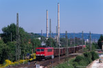 28. Mai 2005. 155 180. Jena. . Thüringen / 155 180 musste in Göschwitz die Überholung durch einen IC abwarten und kann nun ihre Fahrt in Richtung Saalfeld fortsetzen.