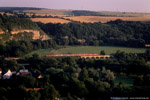 11. Juli 2005. BR 143. Bad Kösen. Taugwitz. Sachsen-Anhalt / Hier ist noch einmal der gleiche Zug wie im vorherigen Bild zu sehen. Die Aufnahme entstand vom gleichen Standpunkt wie die vorangegangene, ich musste nur ein wenig die Blickrichtung ändern.