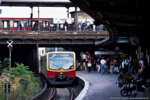 24. September 2005. Baureihe 481. Berlin. Lichtenberg. Berlin / Bahnhof Ostkreuz. Einfahrender Zug der Linie S75.