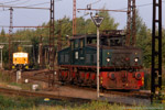 Oktober 2005. Mibrag 1123, 614. Meuselwitz. Mumsdorf. Thüringen / Die Lokomotiven 1123 und 614 der Mibrag warten in Mumsdorf auf neue Aufgaben.