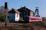 6. November 2005. 628 597. Ilberstedt. . Sachsen-Anhalt / 628 597 durchfährt den Bahnhof Ilberstedt.