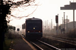 12. November 2005. 628 596. Bernburg (Saale). Friedenhall. Sachsen-Anhalt / Eine Regionalbahn aus Könnern fährt in den Bahnhof Bernburg-Friedenhall ein.