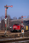 7. März 2006. 298 054. Wünschendorf/Elster. . Thüringen / Kurze Zeit nach der Abfahrt der Vogtlandbahn traf 298 054 mit einer Cargobahn nach Elsterberg in Wünschendorf ein.
