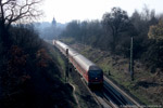 20. April 2006. Apolda. Oberroßla. Thüringen / Blick von der Feldwegbrücke bei Oberroßla auf eine Regionalbahn Halle - Eisenach.