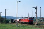 8. Mai 2006. 232 105. Wünschendorf/Elster. . Thüringen / Einmal wöchentlich verkehrt ein Dolomitzug von Wünschendorf nach Brandenburg-Altstadt. Hier ist der Zug abfahrbereit im Bahnhof Wünschendorf zu sehen.