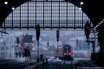 16. Oktober 2006. 612 023. Gera. . Thüringen / Einfahrt eines Triebwagens aus Richtung Erfurt in die Bahnsteighalle des Bahnhofs Gera.