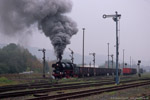 12. Oktober 2007. 41 1144. Bad Salzungen. . Thüringen / Dampf trifft Kies. Ca. eine Stunde später setzte 41 1144 mit WEG 35 die Fahrt nach Eisenach fort, hier zu sehen bei der Abfahrt in Bad Salzungen.
