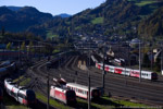 19. Oktober 2014. ÖBB 4023 001. ÖBB 1116 094. ÖBB Baureihe 1144. Schwarzach im Pongau. . Salzburg / REX 1511 von Wörgl nach Salzburg bei der Ausfahrt aus ''Schwarzach / St.Veit''.