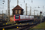 15. April 2015. 612 108. 612 604. Leipzig. Mitte. Sachsen / 612 108 und 612 604 warten im Leipziger Hauptbahnhof auf die Bereitstellung am Gleis 23. Von dort aus werden die beiden Triebwagen als RE 3749 (ab 19:26 Uhr) nach Chemnitz fahren.