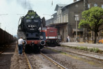 27. Mai 1988. 50 3519. 110 073 [DR]. Sankt Egidien. . Sachsen / Die Ringe an den Puffern wurden ausgebessert. Auf den folgenden Bildern feht diese Bemalung. Andere Eisenbahnfreunde oder das Lokpersonal hatten sie wieder schwarz übermalt.