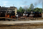 12. Juni 1988. 86 607. 58 3047. 50 3519. Glauchau. . Sachsen / Die Sonderzüge hatten Glauchau verlassen und das Bw zeigte sich wieder menschenleer.